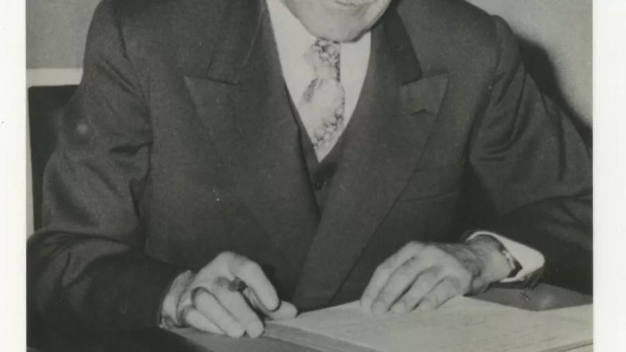 Lucien Hussel, maire de Vienne et député de l'Isère refusant de voter les pleins pouvoirs à Philippe Pétain. Coll. Musée de la Résistance et de la Déportation - Département de l'Isère - 2010.58.10.
