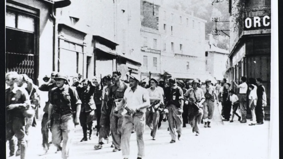 Allemands faits prisonniers lors de la Libération de Bourgoin et Jallieu le 23 août 1944, coll. Musée de la Résistance et de la Déportation - Département de l’Isère © MRDI