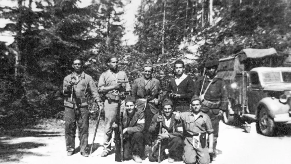 Maquisards et tirailleurs à Valchevrière - coll. ANPCVMC-FA